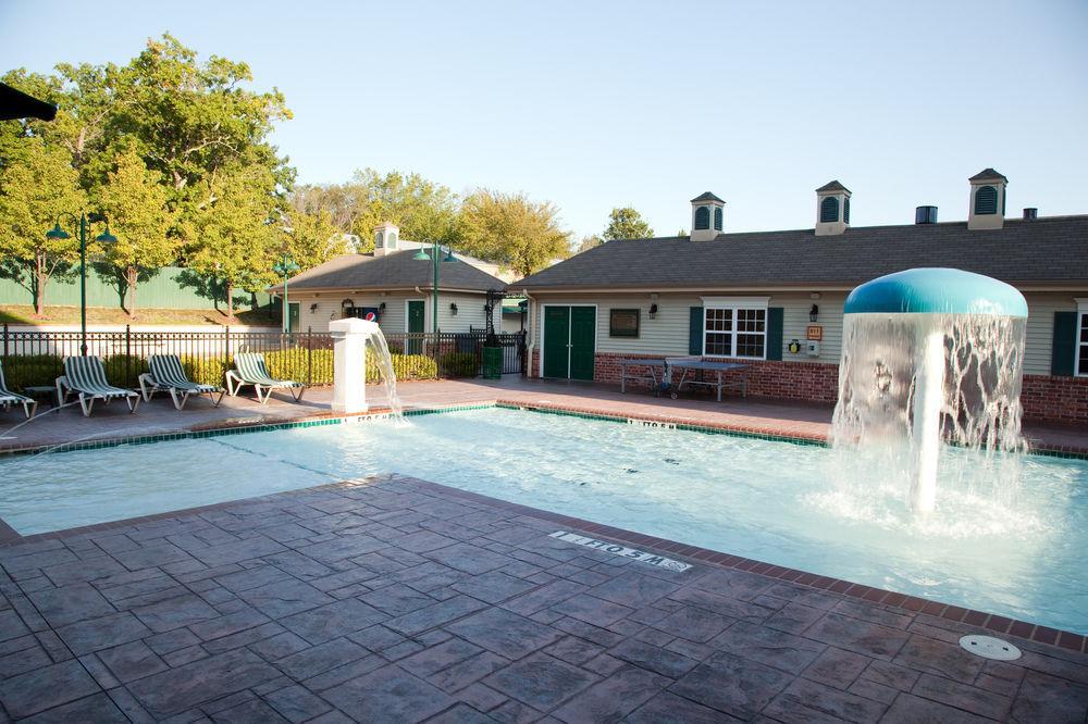 French Quarter Resort Branson Exterior photo
