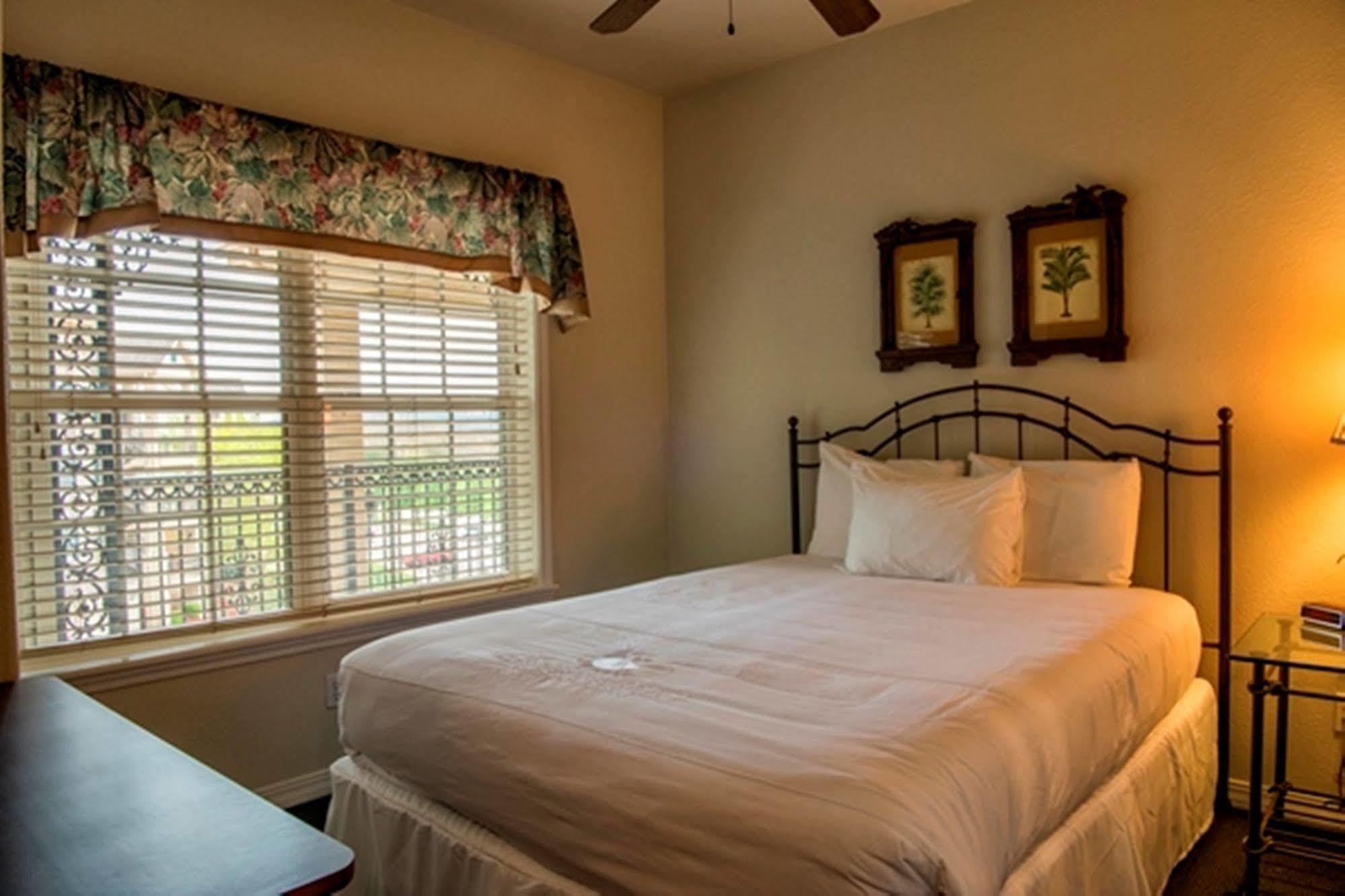 French Quarter Resort Branson Exterior photo